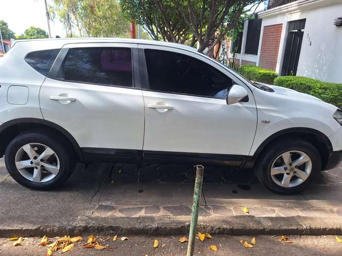 VENDO CAMIONETA NISSAN QASQAI 2013 MECANICA
