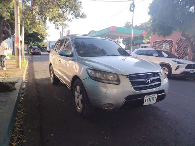 Hyundai Santa Fe 2008 $5,800 No Negociable Donde está y Como está