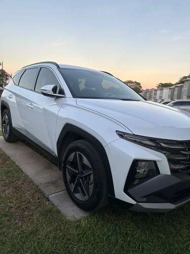 Vendo  Hyundai Tuscon Impecable Como nueva 2026 - Imagen 2