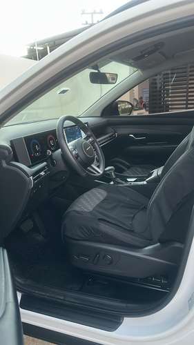 Vendo  Hyundai Tuscon Impecable Como nueva 2026 - Imagen 9