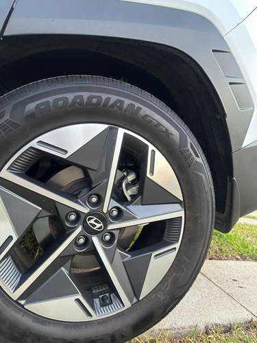 Vendo  Hyundai Tuscon Impecable Como nueva 2026 - Imagen 10