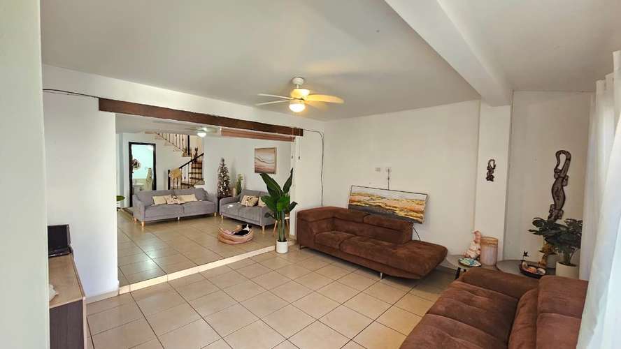 Se vende casa en cortijo de la sierra. 
