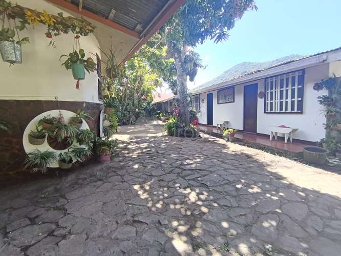 Espectacular quinta en Jinotega: 8 dormitorios, amplios jardines y vista a las montañas, ideal para hotel - Imagen 2