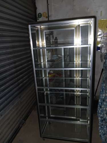 Vendo combo de vitrinas a 10,500 cordobas las dos juntas