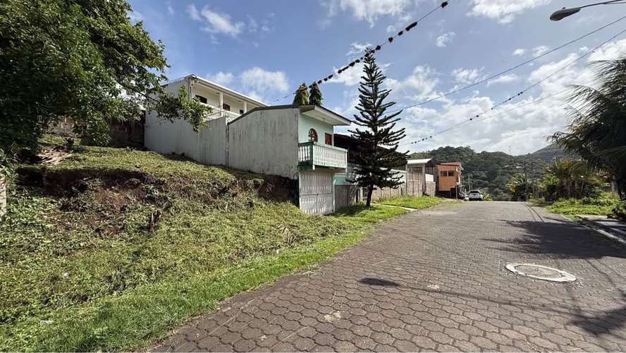 Se vende terreno en excelente zona residencial de Matagalpa.