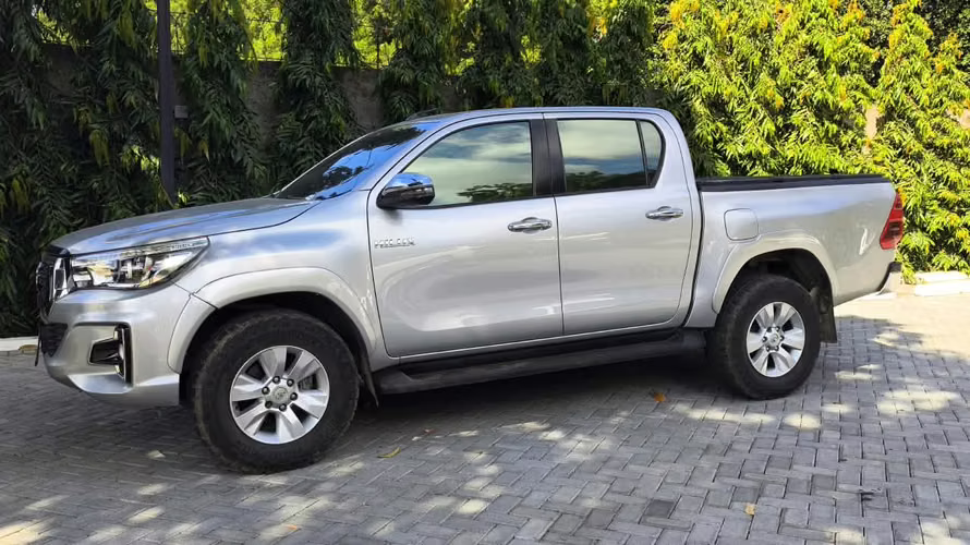 Toyota Hilux SRV 2021 / Automática / Excelentes Condiciones - Imagen 2