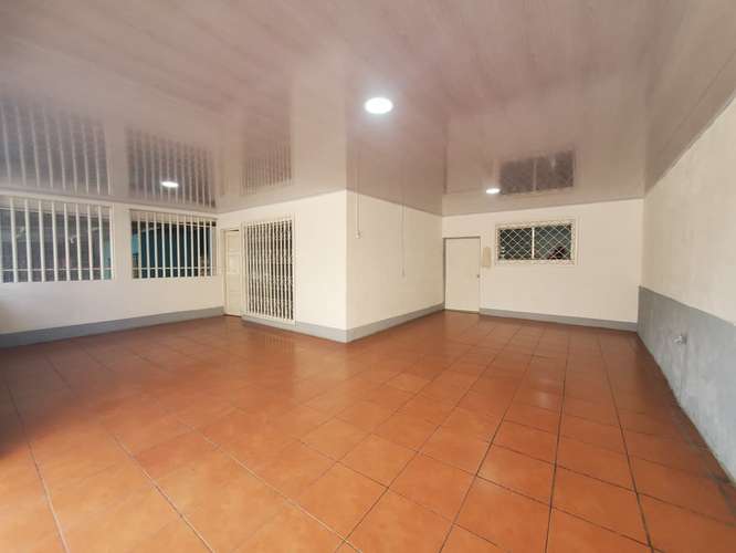 Se vende casa en Barrio Omar Torrijos