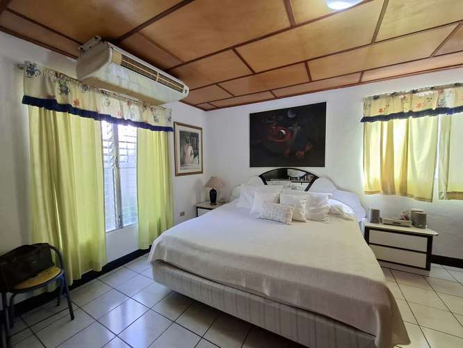 GG - Venta, propiedad ideal para inversiòn en Los Robles - Imagen 8