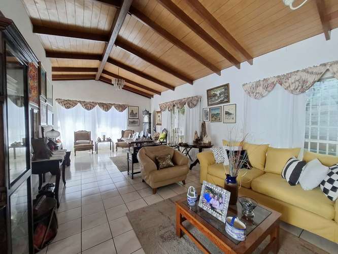 GG - Venta, propiedad ideal para inversiòn en Los Robles - Imagen 6