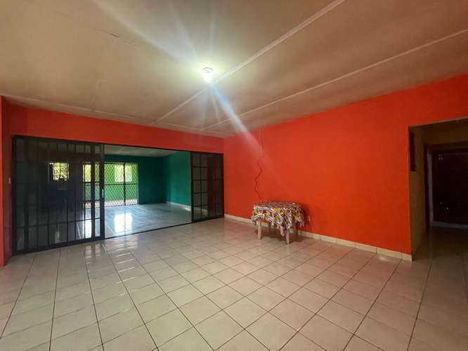 YA-Oportunidad de Inversión!! amplia quinta en venta en Valle Gothel - Imagen 17