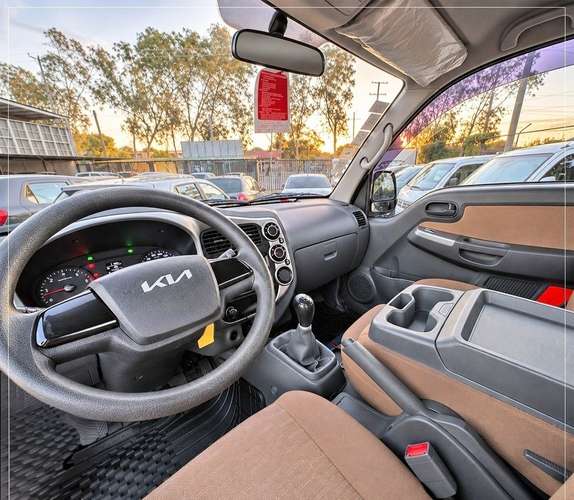 Kia K2700 con aire acondicionado año 2024 - Imagen 4
