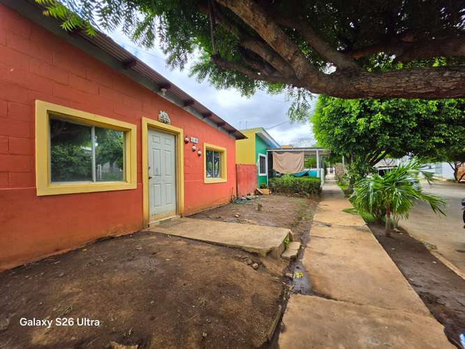 Se vende comoda casa dentro de residencial en Cofradia