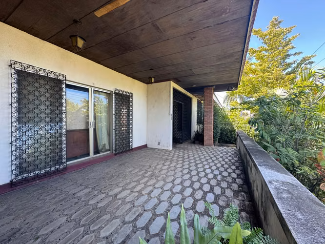 Venta de Casa en Los Robles  - Imagen 1