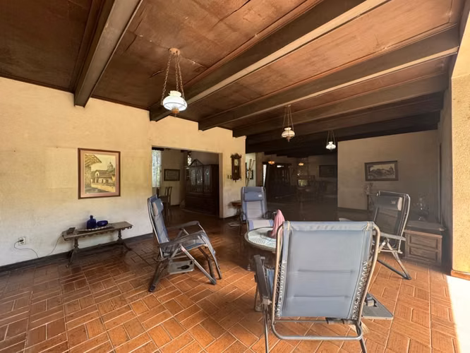 Venta de Casa en Los Robles  - Imagen 2