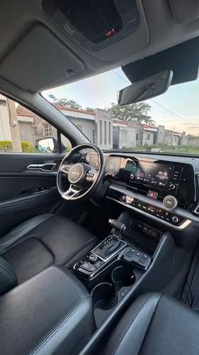  KIA Sportage 2025 AWD 4x4 | Único dueño - Imagen 8