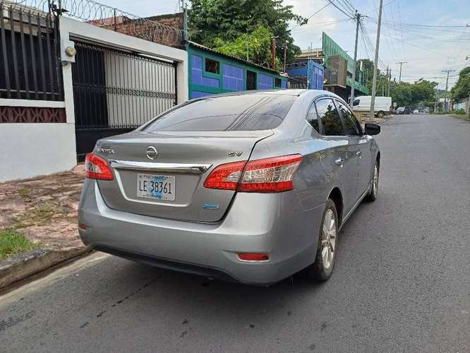 Nissan Sentra Automático Año 2014