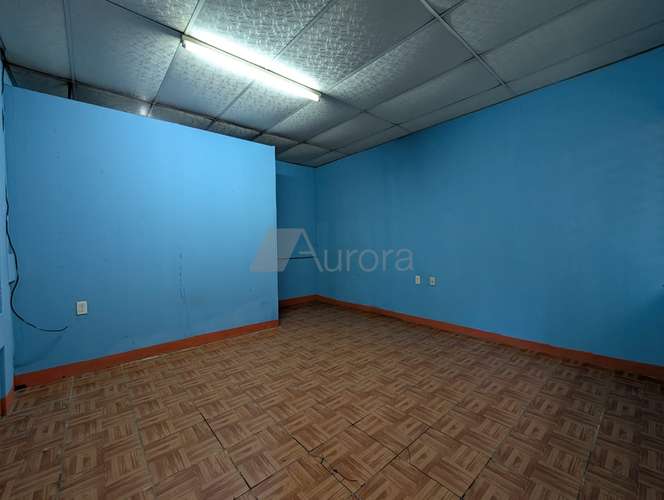 Amplia casa de 8 dormitorios y 7 baños, ideal para clinica, consultorio, colegio, hotel u oficinas en Managua - Imagen 12