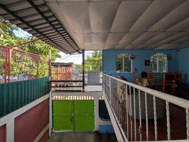 Amplia casa de 8 dormitorios y 7 baños, ideal para clinica, consultorio, colegio, hotel u oficinas en Managua - Imagen 7
