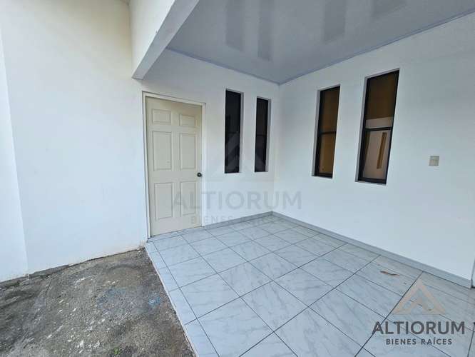 RENTA APARTAMENTO EN LAS COLINAS