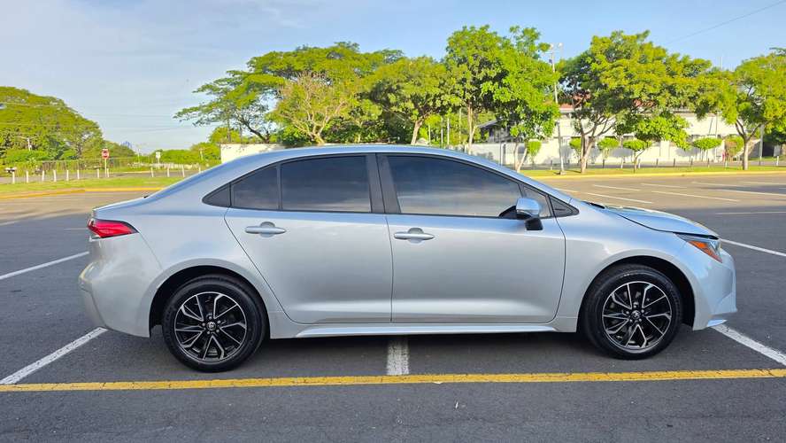 PRECIOSO TOYOTA COROLLA 2020 - Imagen 3