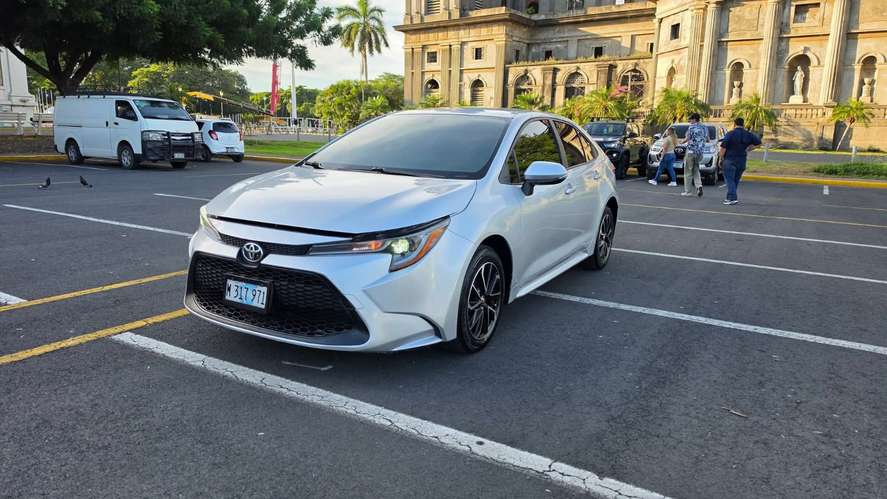PRECIOSO TOYOTA COROLLA 2020 - Imagen 2