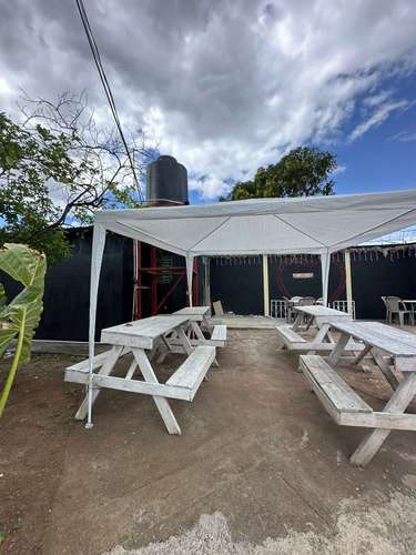 VT-RENTO modulos en food park en Carretera Norte - Imagen 3
