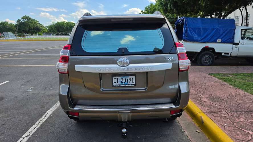 INIGUALABLE TOYOTA PRADO TXL 2015 - Imagen 5