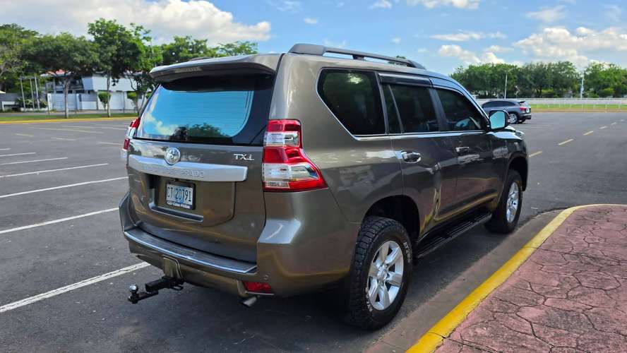INIGUALABLE TOYOTA PRADO TXL 2015 - Imagen 4