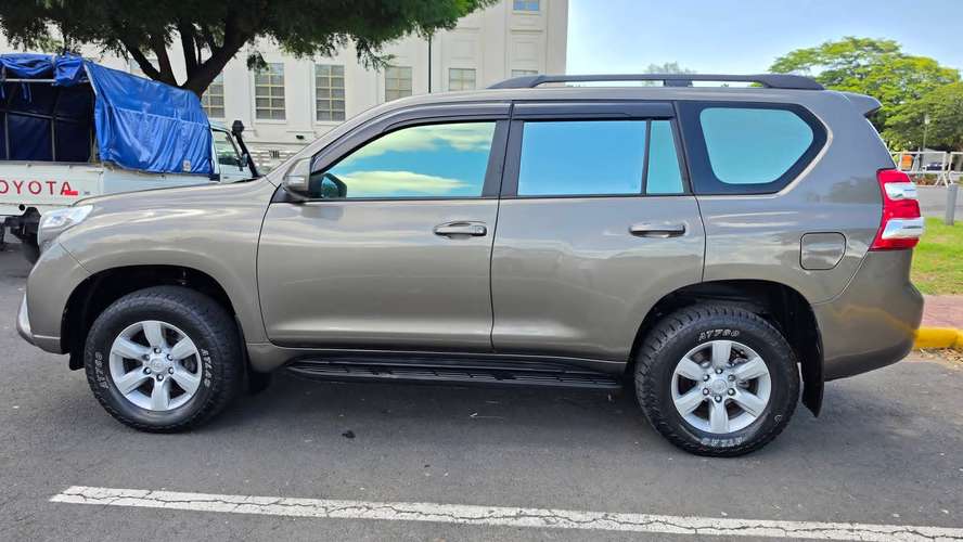 INIGUALABLE TOYOTA PRADO TXL 2015 - Imagen 7