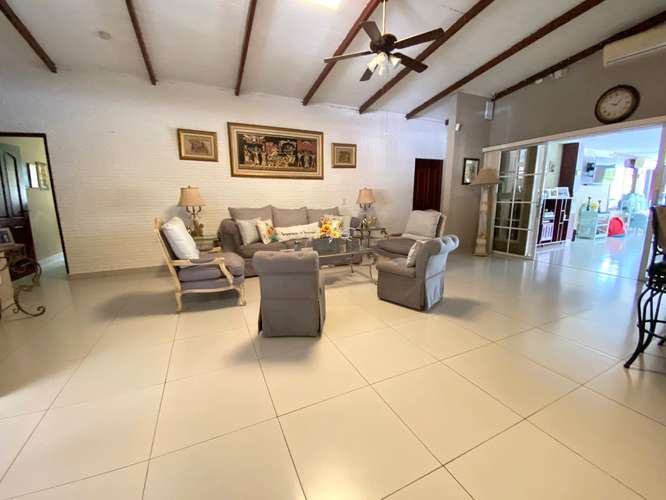 Venta de Casa en Las Colinas  - Imagen 4