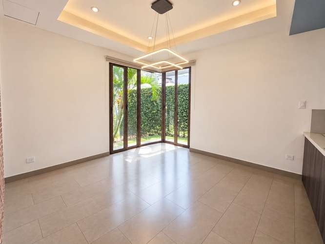  ¡CASA MODERNA EN VENTA EN CARRETERA SUR!  Diseño único, bonitos acabados y espacios para disfrutar en familia. - Imagen 11
