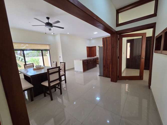 Conoce tu nuevo hogar, ubicado dentro de un residencial a pocos minutos de la carretera a Masaya, en el km 13 - Imagen 6