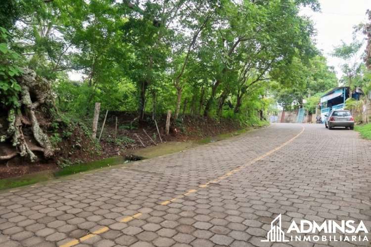 Espectacular terreno de 571 m² con vista panorámica a la Laguna de Apoyo