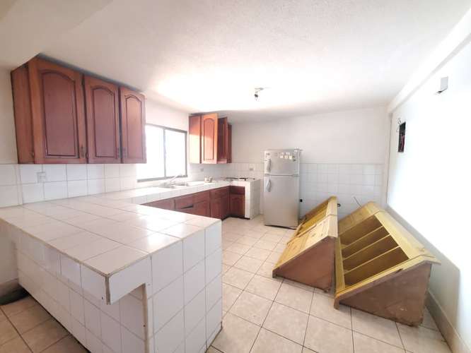 NO-Vendo complejo apartamentos en Las Colinas - Imagen 2