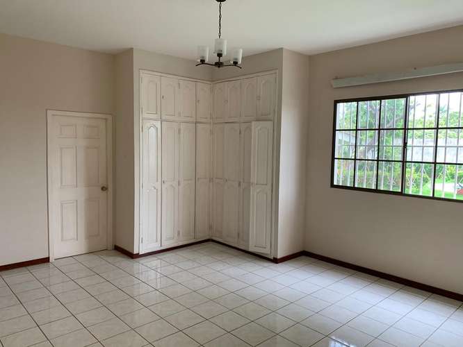 ¡Se Renta! Casa privada en Las Colinas - Imagen 10