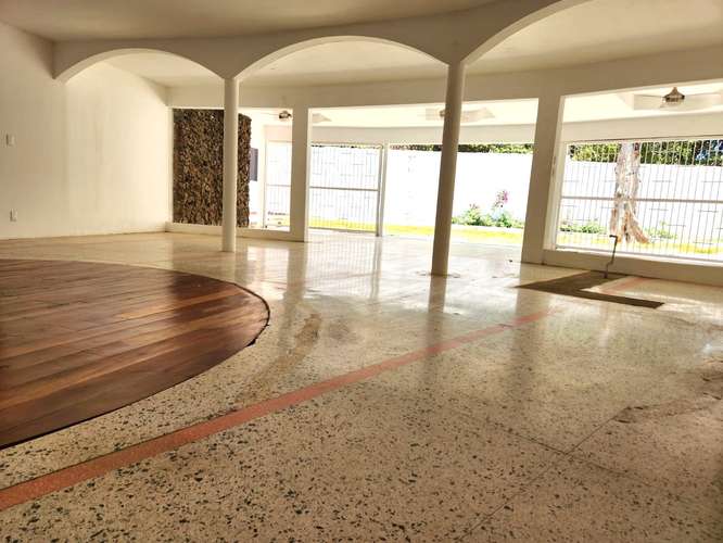 Venta de propiedad en Los Robles  - Imagen 2