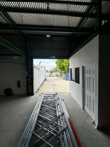 BODEGA EN RETA EN MONTOYA - Imagen 9