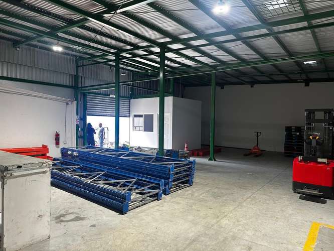 BODEGA EN RETA EN MONTOYA - Imagen 4