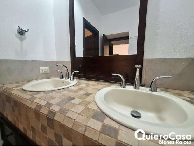 Oportunidad Única: Preciosa Residencia en venta - Imagen 13