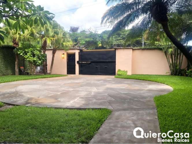 Oportunidad Única: Preciosa Residencia en venta