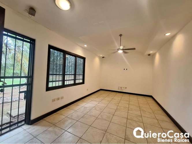 Oportunidad Única: Preciosa Residencia en venta - Imagen 3