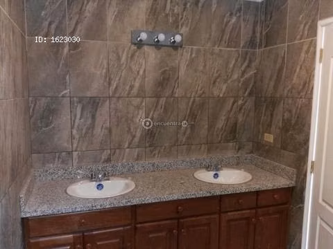 SE RENTA casa moderna y totalmente nueva - Imagen 4
