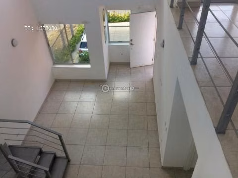 SE RENTA moderno apartamento con línea blanca - Imagen 3