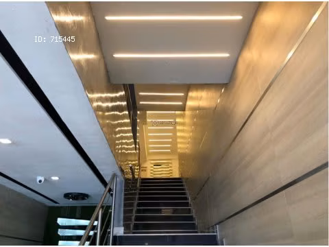 Se Alquila  Via España 70M2 y 80M2 OFICINA CENTRICA - Imagen 7