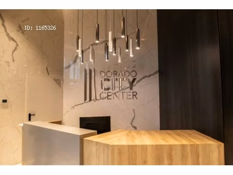 Alquiler de Local Comercial con mezzanine en Tumba Muerto