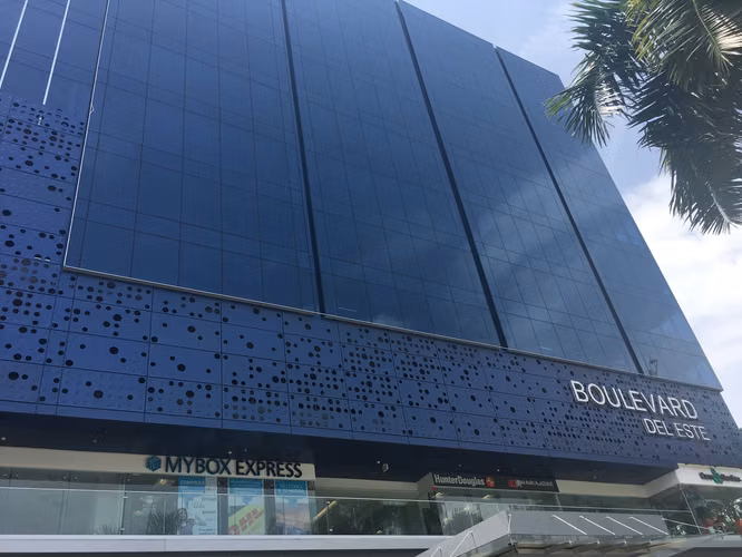 Se alquila en Boulevard del Este - Imagen 6