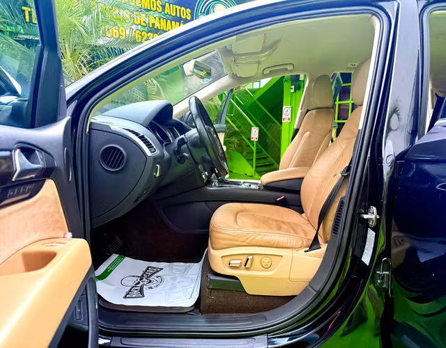 AUDI Q7 2011 AWD COMPLETAMENTE COMO NUEVO, CON OLOR A NUEVO, EXCELENTE OFERTA, BUSCAR OTRA ES PERDER EL TIEMPO, BELLA. - Imagen 7