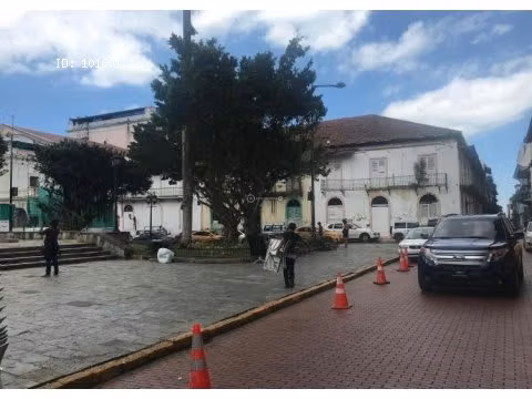 Edificio en Casco Viejo, 212m2 construcción