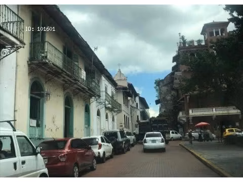 Edificio en Casco Viejo, 212m2 construcción