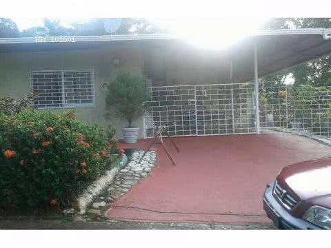 Venta edificio de 4 apartamentos, Clayton, Construcción 660 m2. - Imagen 2